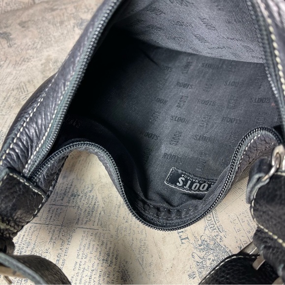 Roots Canada Black Shoulder Bag - Picture 8 of 12